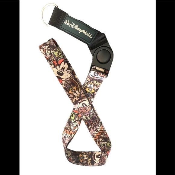 Walt Disney World Printed Lanyard Goofy Mickey Collage Measures 24” Keys Work - Picture 3 of 5